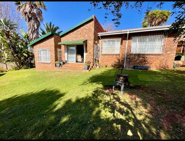 3 BEDROOM HOUSE FOR SALE IN NOORDHEUWEL